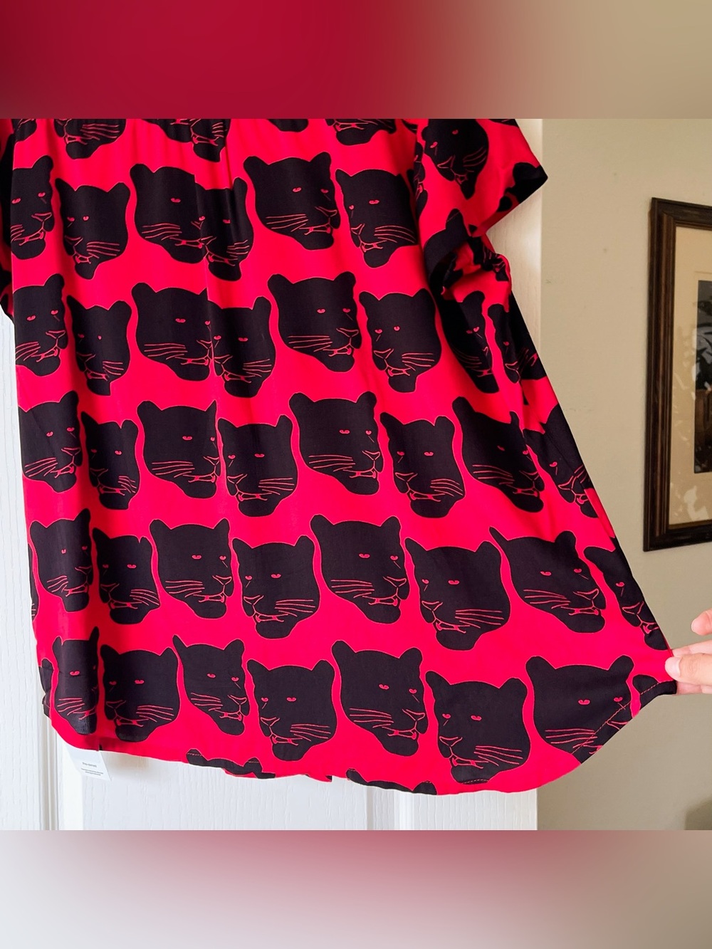 Nooworks Joyce Panther Rayon Button Down Red Black XL EUC - Picture 5 of 9
